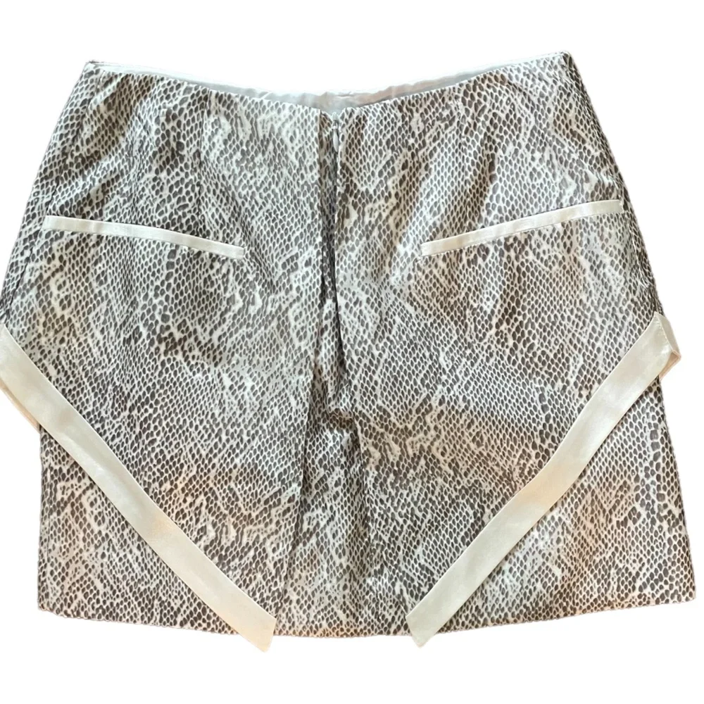 WAYNE Silk Python Print Mini Skirt Size Small - Picture 3 of 6